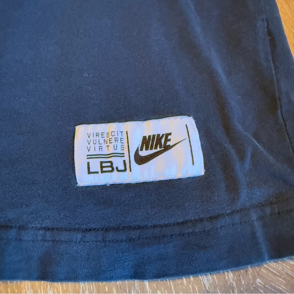 Nike LeBron James Graphic T-Shirt Black Men’s XL - Picture 4 of 8
